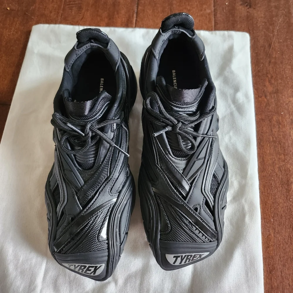 Balenciaga Sneakers - Picture 4 of 8